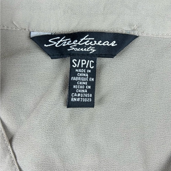 Streetwear Society Blouse, creamy beige, size small, button up sleeves - Picture 8 of 14